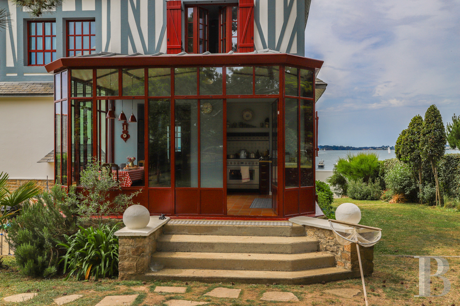 Sur l’Île-aux-Moines, dans le golfe du Morbihan, une maison de famille les pieds dans l’eau - photo  n°10